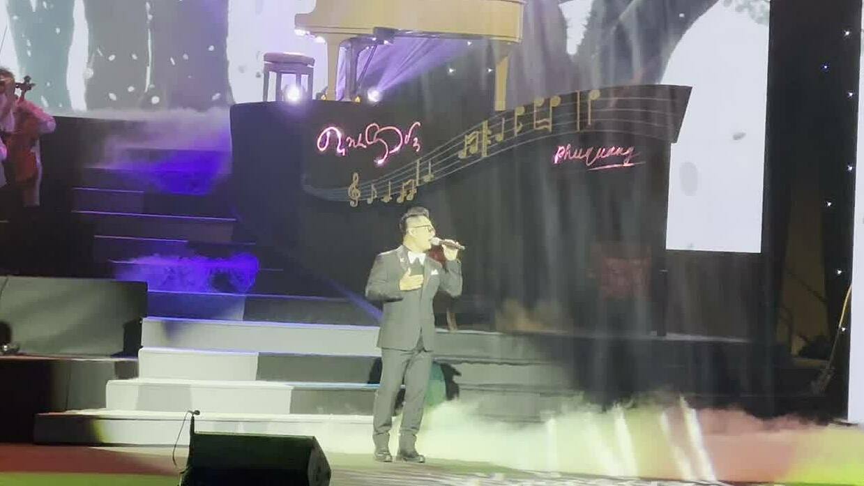 Bằng Kiều hát 'Còn tuổi nào cho em'