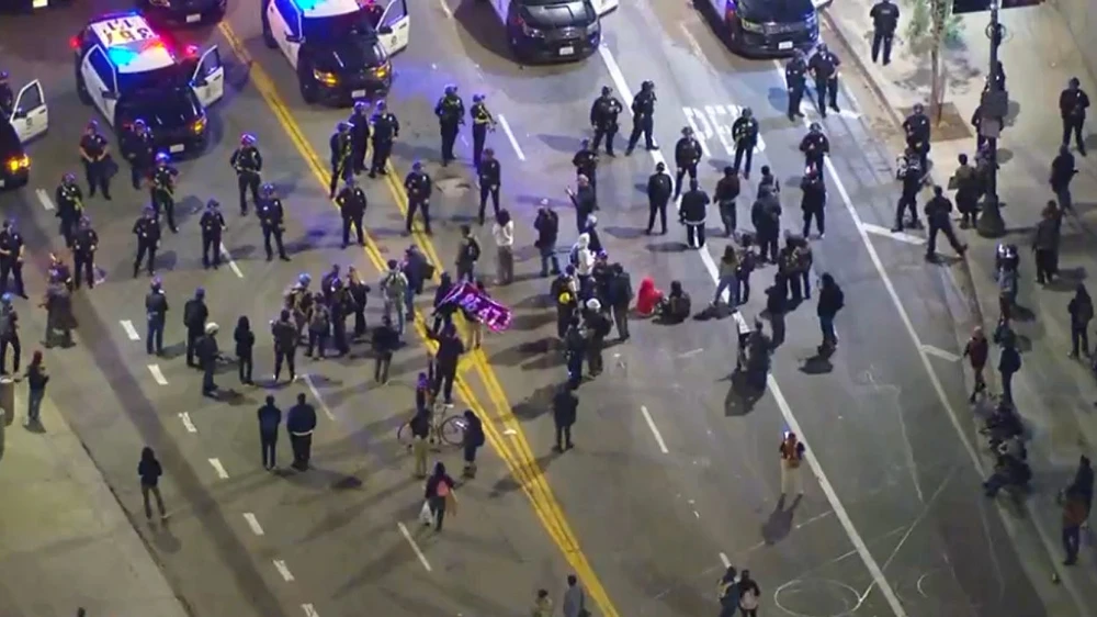 biểu tình mỹ.jpg