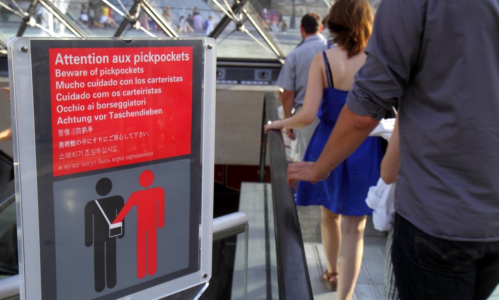 Nữ du khách Việt ám ảnh “ngón tay trong túi xách” khi du lịch châu Âu - 3