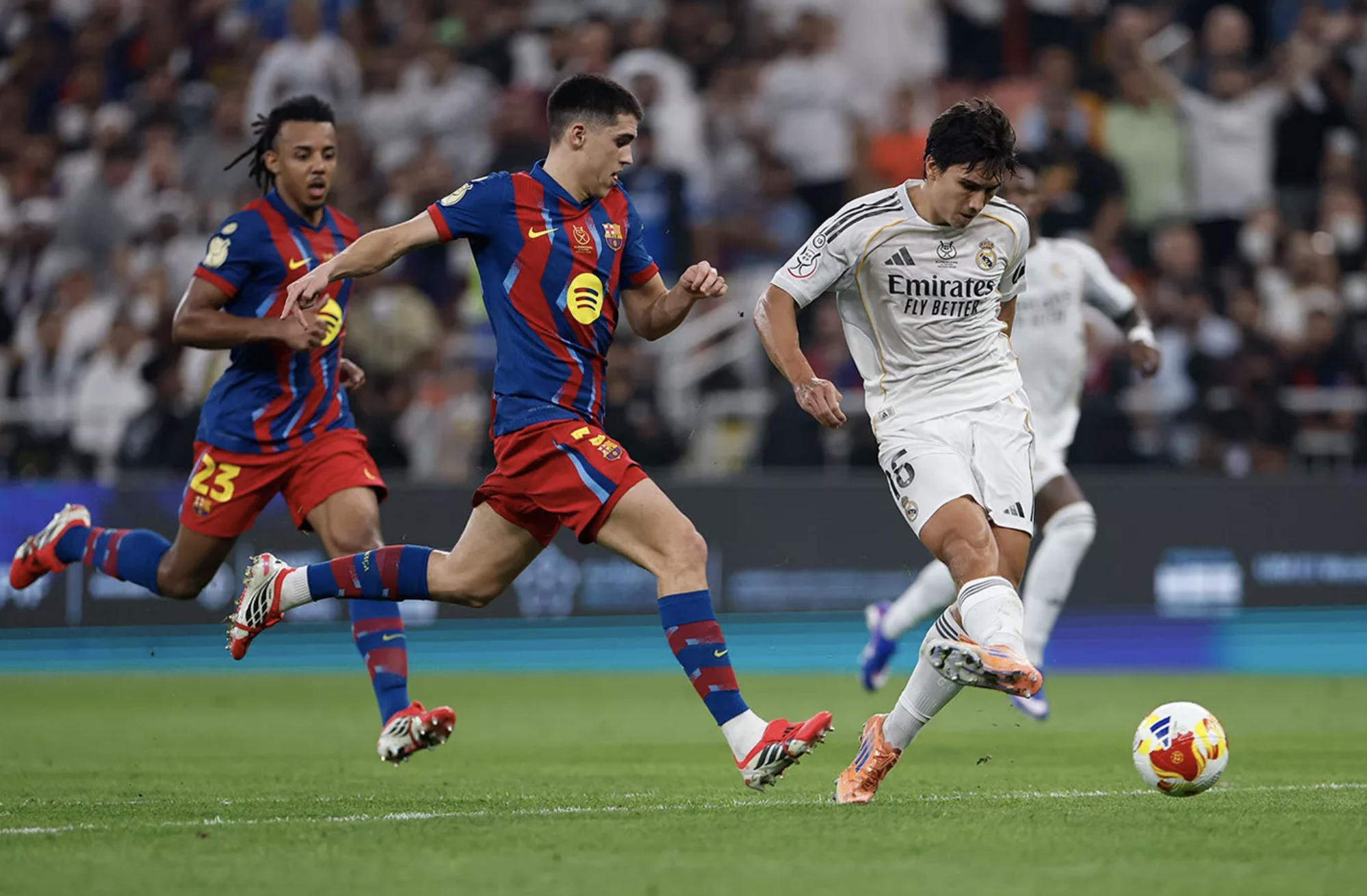 Barcelona hạ Real Madrid trận siêu kinh điển, bảo vệ Siêu cúp Tây Ban Nha - Ảnh 6.