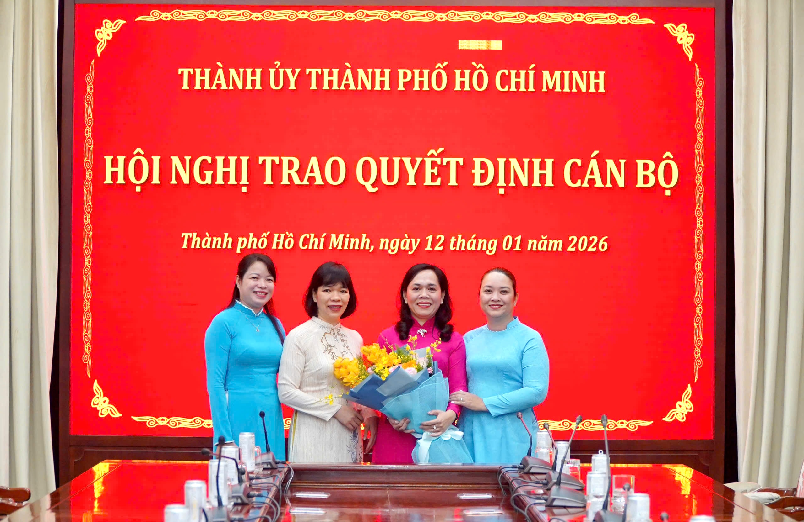 TPHCM: Hai Thành ủy viên đổi vị trí công tác cho nhau  - Ảnh 9.