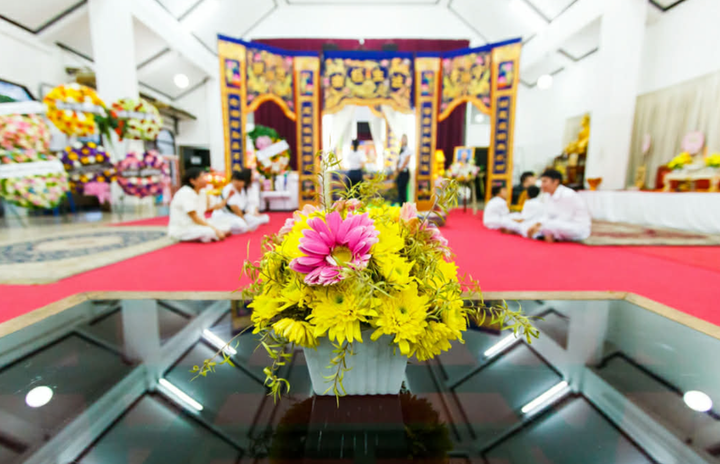 Cháu gái lên mạng nhờ người lạ dự đám tang bà ngoại- Ảnh 2.