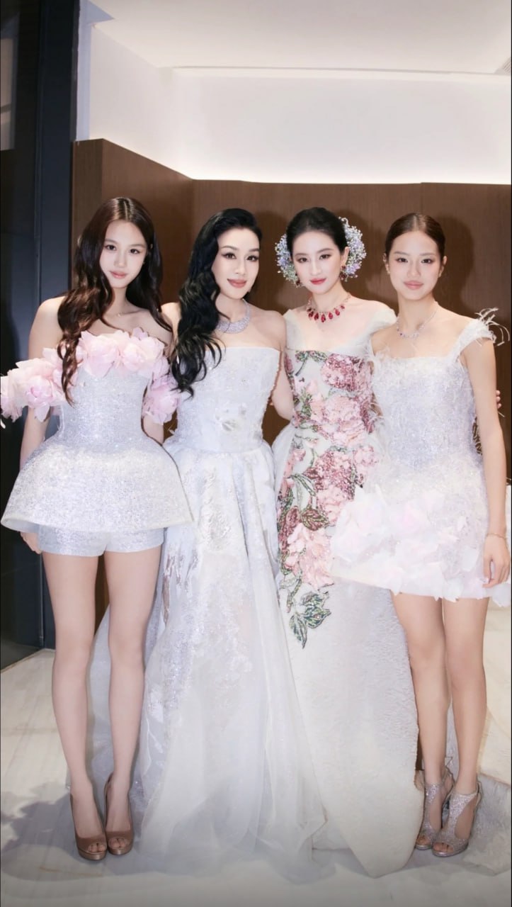 Con gái của nữ diễn viên mới 15 tuổi đã xinh ngang Lưu Diệc Phi: Nhìn tủ đồ skincare đúng là nhỏ mà có võ- Ảnh 2.