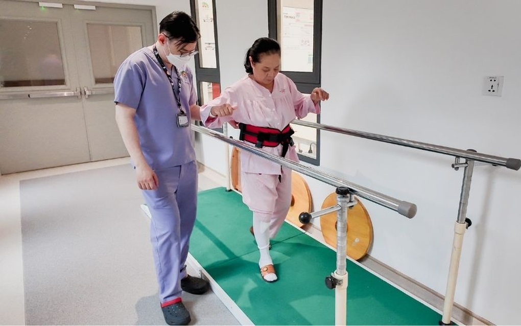 Khớp gối nhân tạo “trôi” khỏi ổ khớp sau 5 năm phẫu thuật - 3