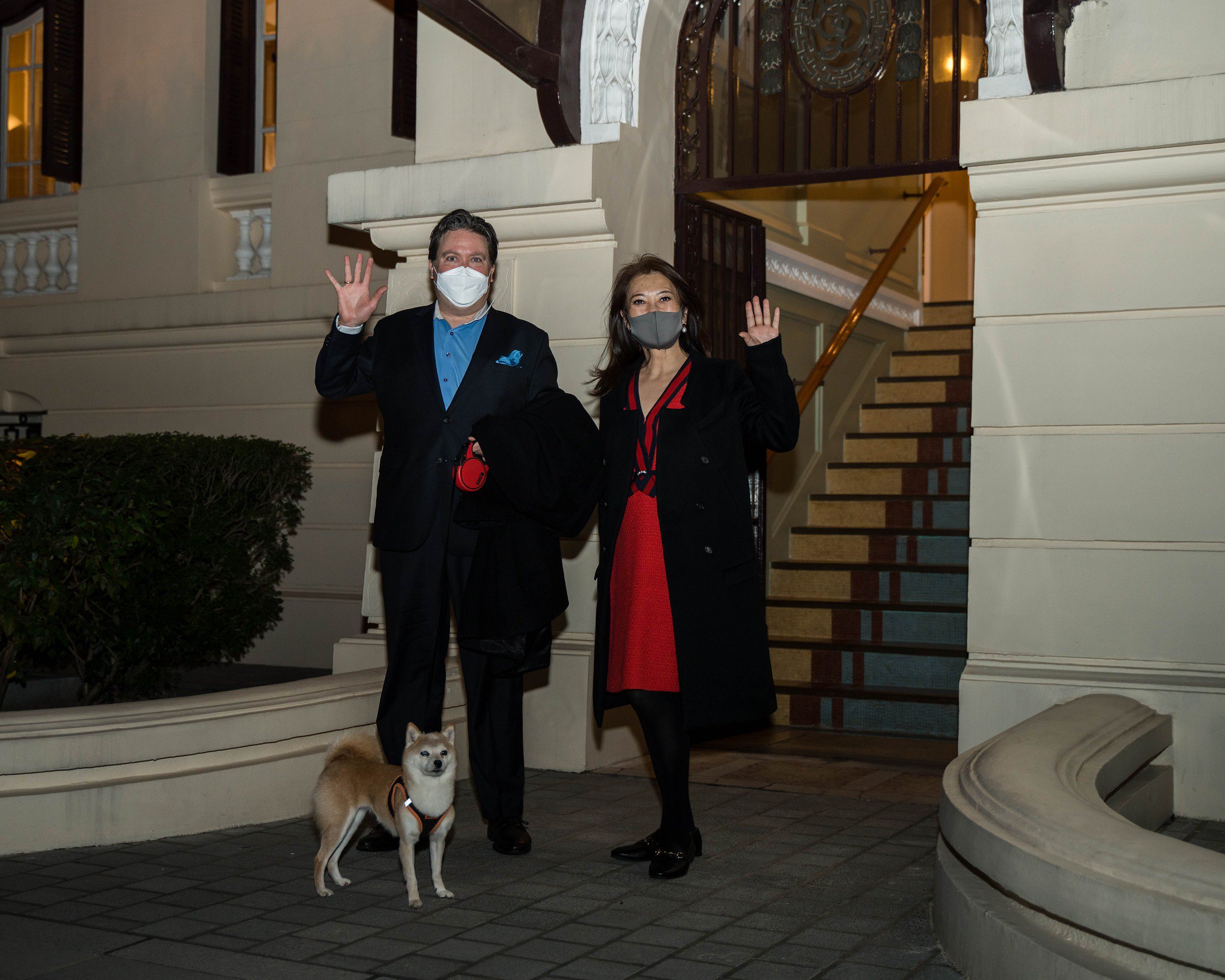 Đại sứ Mỹ Marc Knapper và những dấu ấn đặc biệt tại Việt Nam - Ảnh 4. Đại sứ Mỹ Marc Knapper và những dấu ấn đặc biệt tại Việt Nam - Ảnh 4.