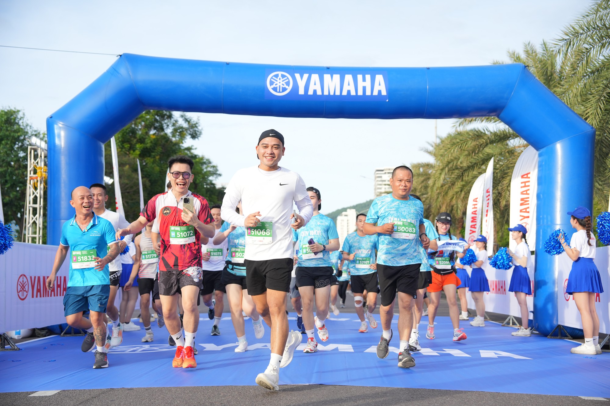 Khoảnh khắc đáng nhớ của các runner cùng Yamaha tại VnExpress Marathon Quy Nhơn 2025- Ảnh 8.