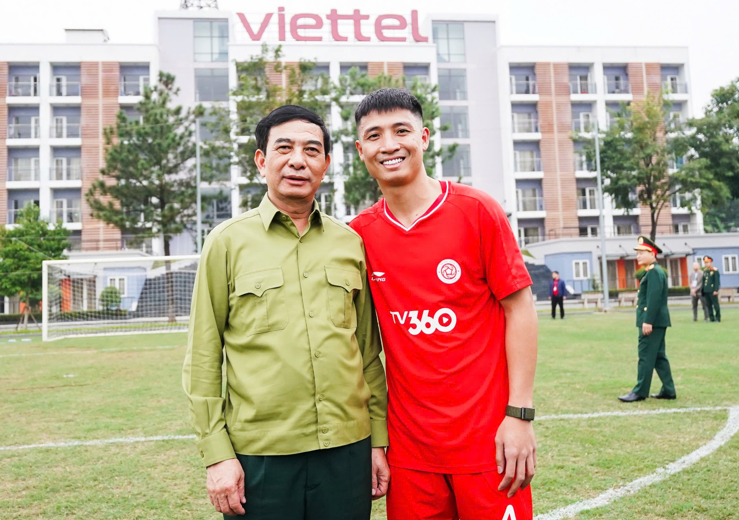 Bùi Tiến Dũng: Đội trưởng mẫu mực, đảng viên gương mẫu của CLB Thể Công - Viettel 1 bùi tiến dũng - Ảnh 2.