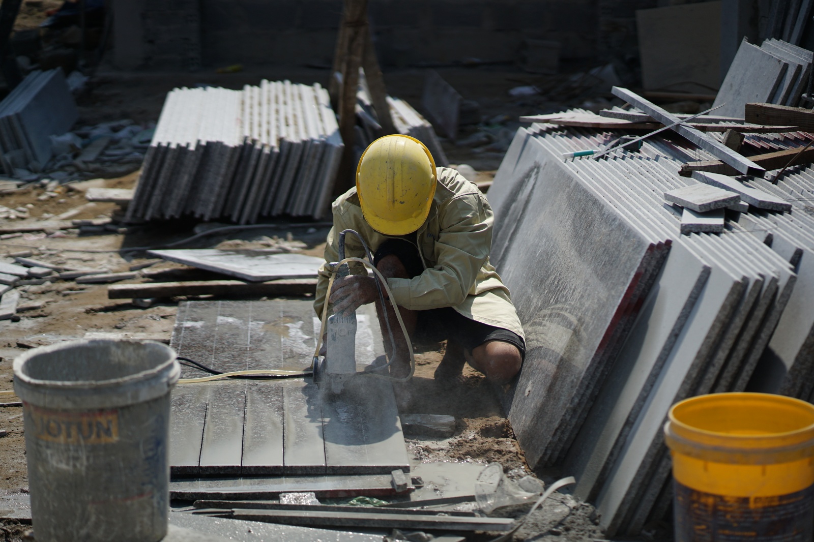 Ngắm ngôi trường tiểu học trên đất nghĩa trang lớn nhất TPHCM đã thành hình: Phụ huynh mong ngày con được đi học- Ảnh 12. Ngắm ngôi trường tiểu học trên đất nghĩa trang lớn nhất TPHCM đã thành hình: Phụ huynh mong ngày con được đi học- Ảnh 12.