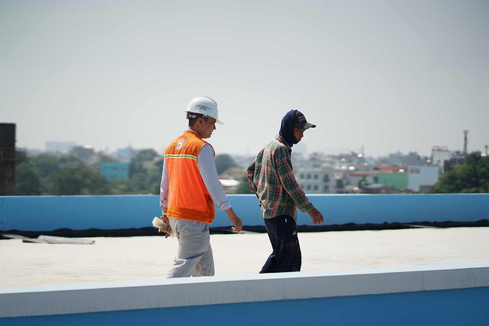 Ngắm ngôi trường tiểu học trên đất nghĩa trang lớn nhất TPHCM đã thành hình: Phụ huynh mong ngày con được đi học- Ảnh 19. Ngắm ngôi trường tiểu học trên đất nghĩa trang lớn nhất TPHCM đã thành hình: Phụ huynh mong ngày con được đi học- Ảnh 19.