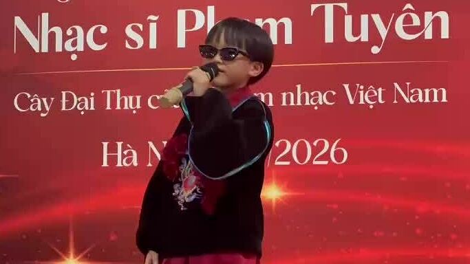 Tiết mục của bé Xệ Xệ