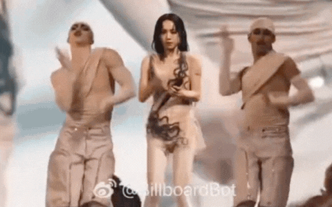 Hàng trăm người yêu cầu Sở Văn hoá - Du lịch dừng concert 