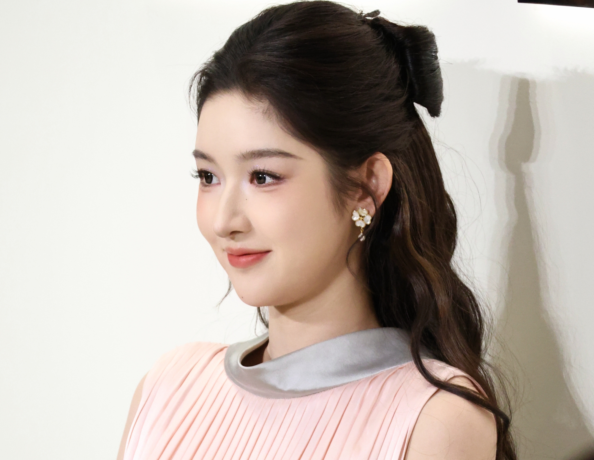 Đây là người thật hay là búp bê: Visual đạt đến giới hạn của cái đẹp, không thể hơn được nữa- Ảnh 5.