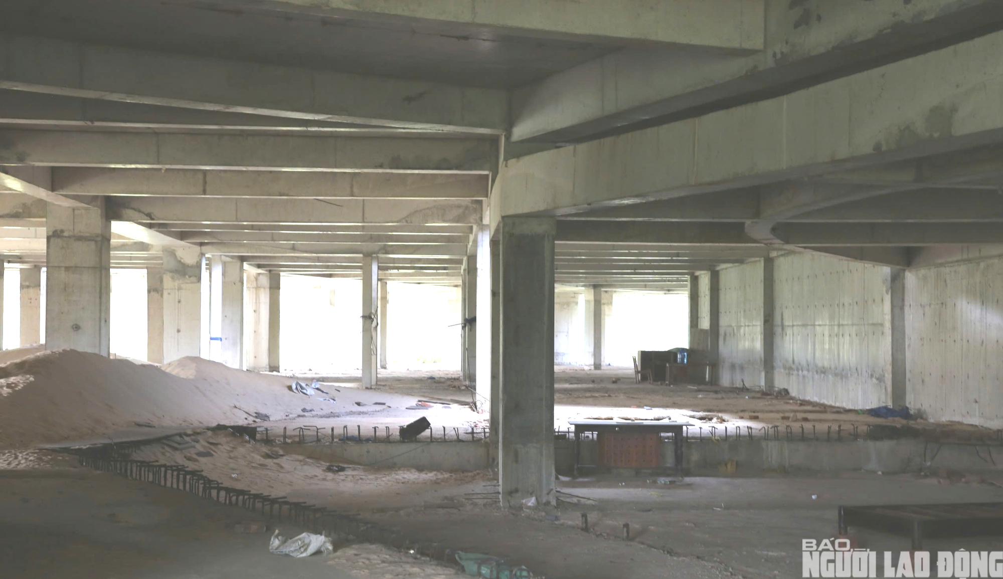 Hai khách sạn bỏ hoang tại Đồng Hới gây lo ngại về đầu tư Du lịch - Ảnh 4.