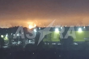 Chiến sự Nga-Ukraine 5-10: UAV Ukraine tấn công gây cháy nổ nhà máy lọc dầu lớn của Nga