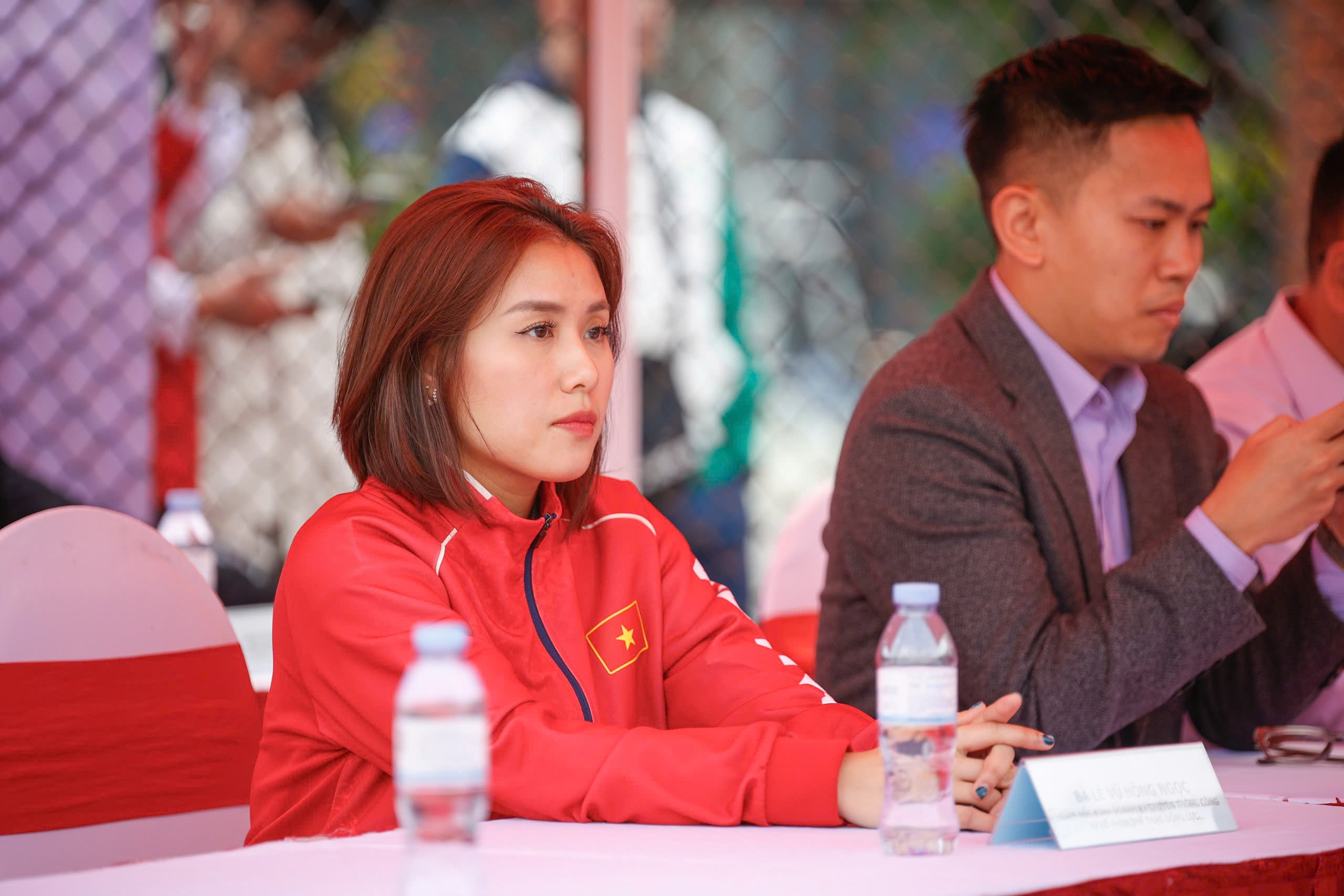 Cuộc đua ở vòng loại phía bắc hấp dẫn chưa từng có- Ảnh 7.