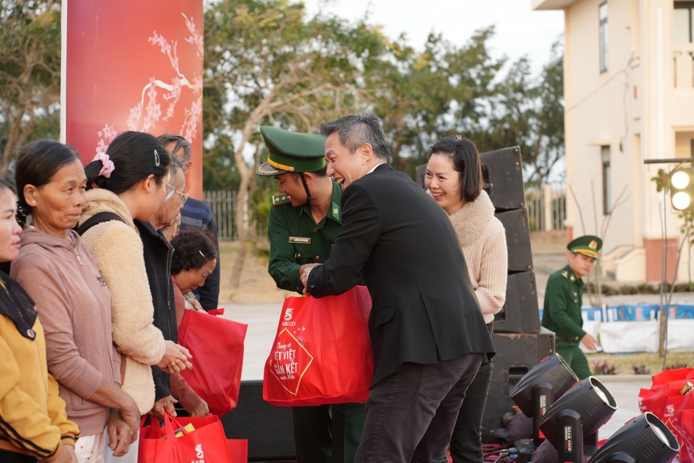 SABECO tôn vinh văn hóa Việt qua chiến dịch “Chung vị Tết Việt - Gắn kết muôn miền” - 4