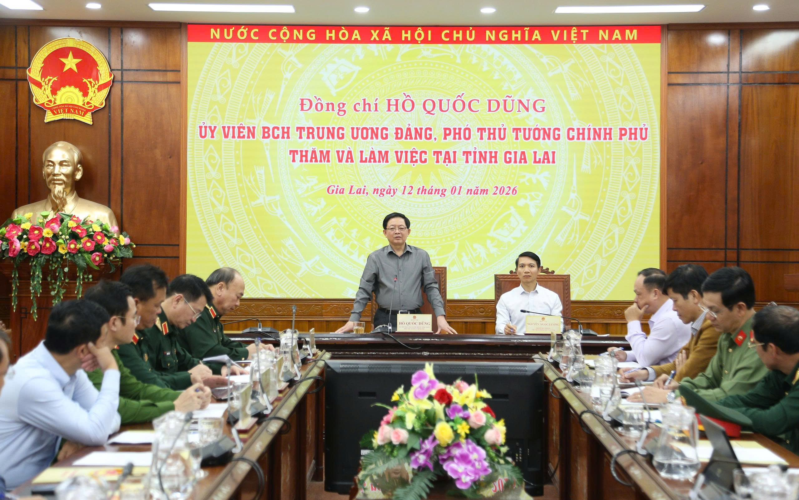 Quyết tâm hoàn thành ‘Chiến dịch Quang Trung’ trước ngày 15.1 4 Phó thủ tướng Hồ Quốc Dũng: Quyết tâm hoàn thành ‘Chiến dịch Quang Trung’ trước ngày 15.1 - Ảnh 4.