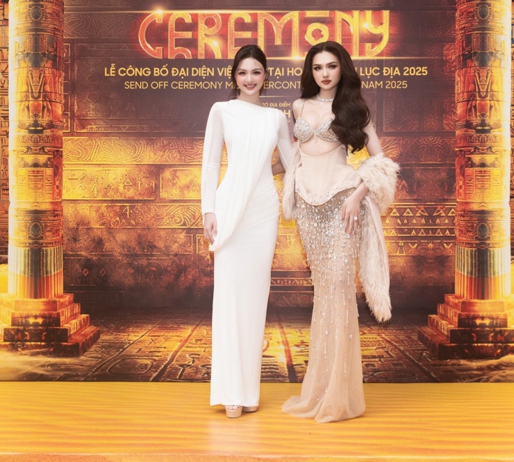 Quế Anh, Lê Hoàng Phương đọ dáng trên thảm đỏ - 9