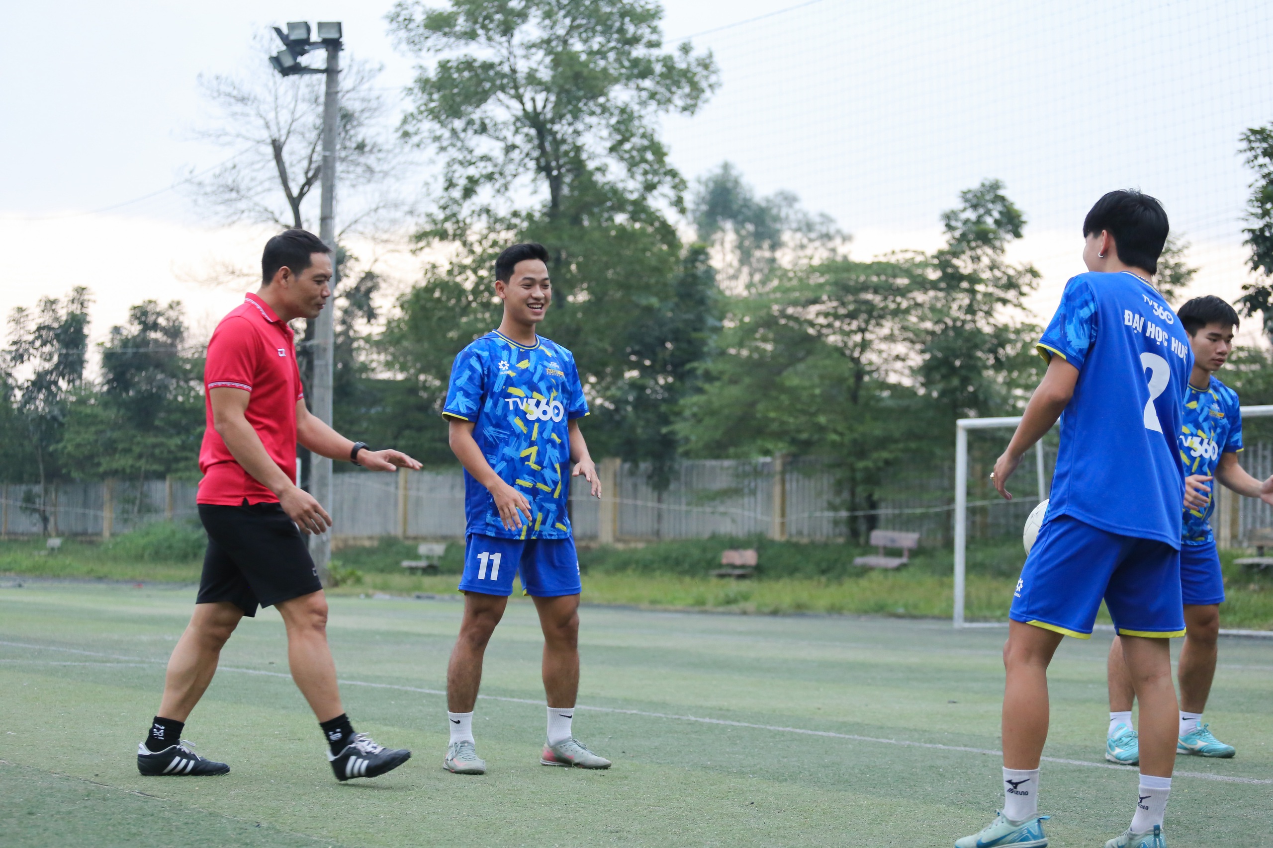 Đội hình ĐH Huế ra quân với 90% tân binh, vừa vô địch ở giải đấu lớn- Ảnh 3. Đội hình ĐH Huế ra quân với 90% tân binh, vừa vô địch ở giải đấu lớn- Ảnh 3.