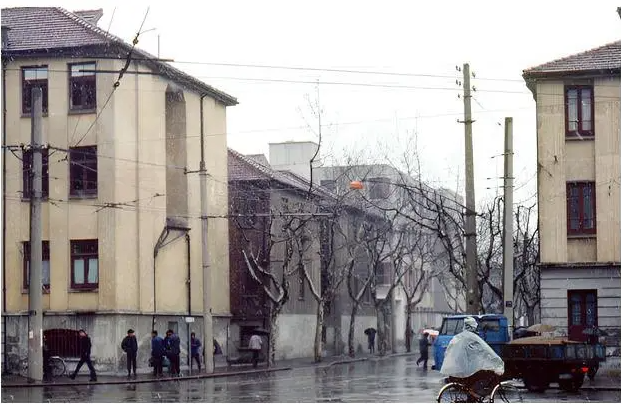 Ảnh cũ Thượng Hải thập niên 1980: Phương tiện này thống trị đường phố, có nơi 40 năm chưa hề khác- Ảnh 18.