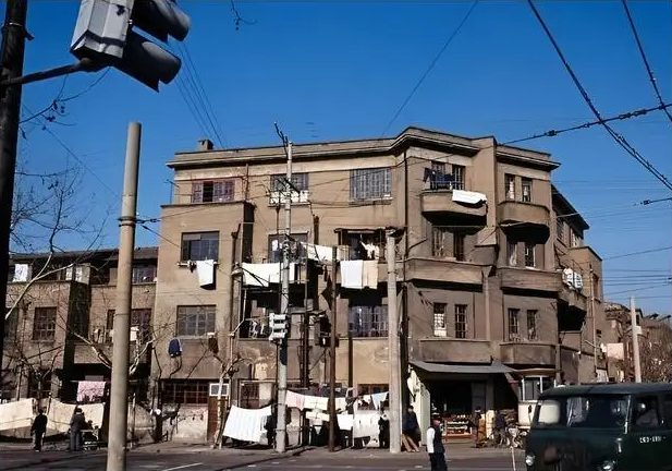 Ảnh cũ Thượng Hải thập niên 1980: Phương tiện này thống trị đường phố, có nơi 40 năm chưa hề khác- Ảnh 26.