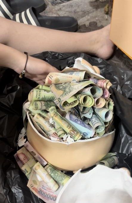 Con heo đất đầy tờ 500k khiến dân mạng nhìn mà tiếc- Ảnh 2.