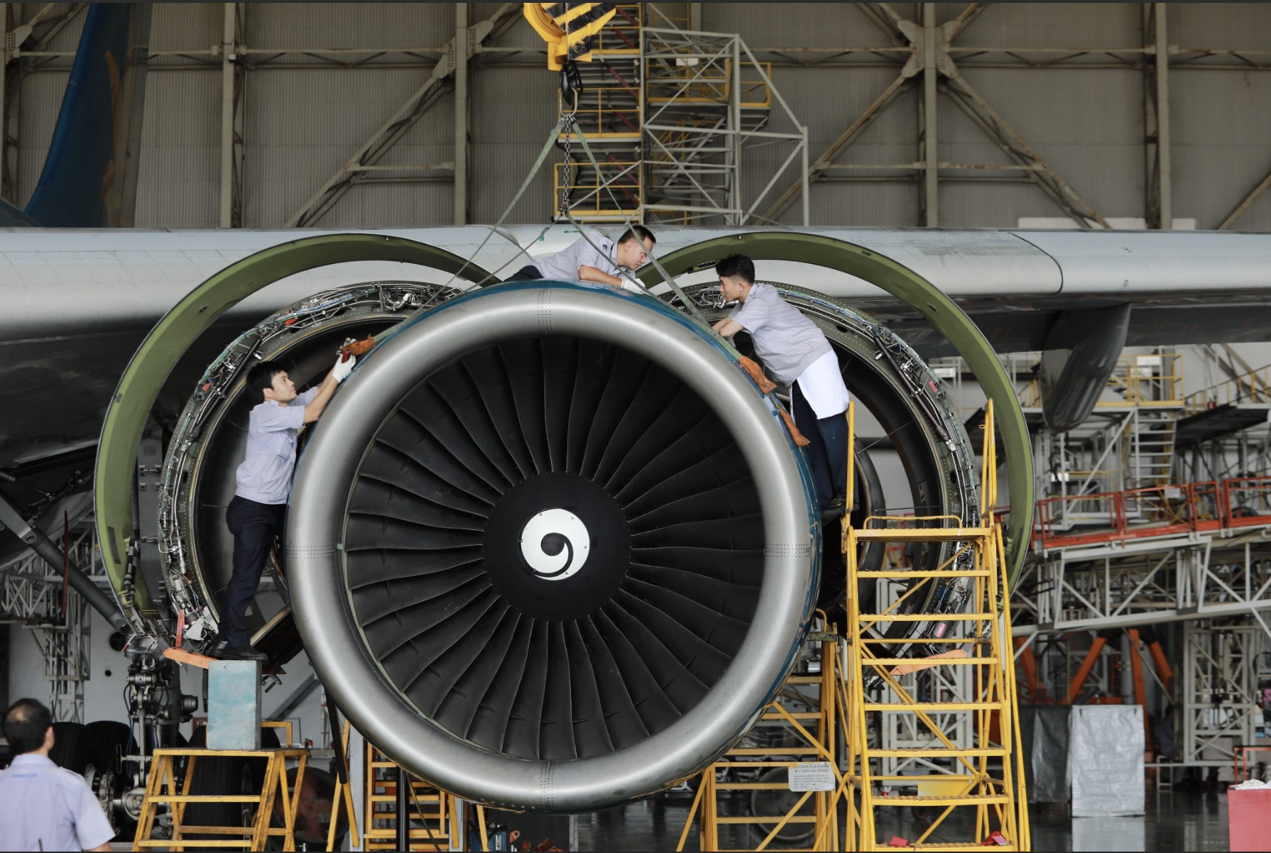 Tin vui: Vietnam Airlines thăng hạng trong Top 25 hãng hàng không truyền thống an toàn nhất  - Ảnh 2.