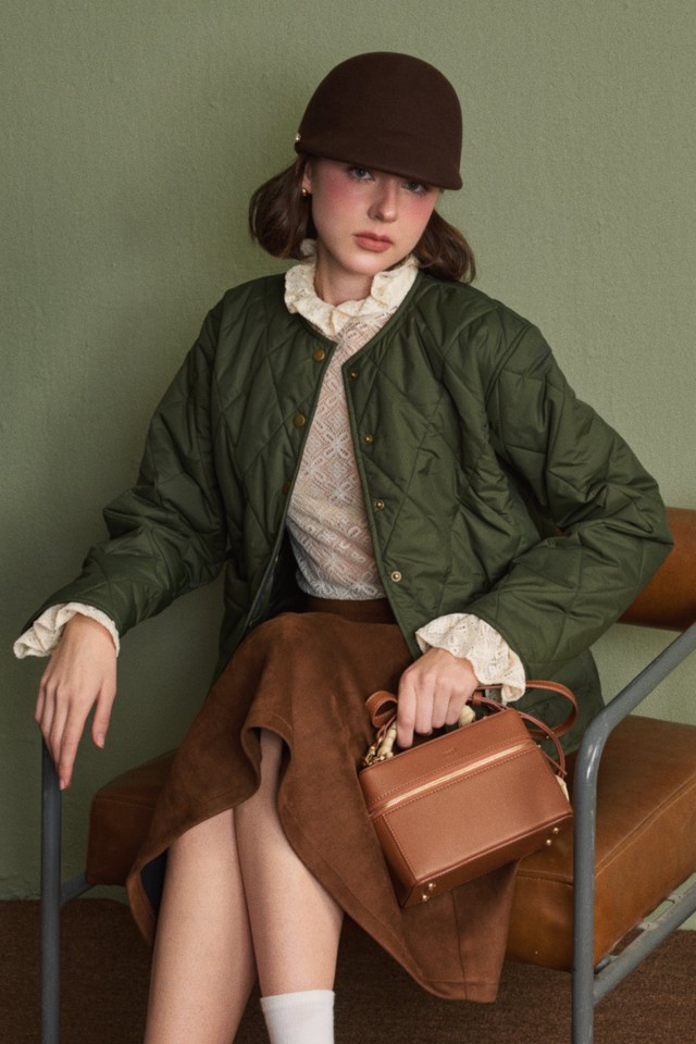 Áo khoác jean, áo phao... vừa mặc có gu vừa chinh phục tiết đông lạnh giá - Ảnh 2.