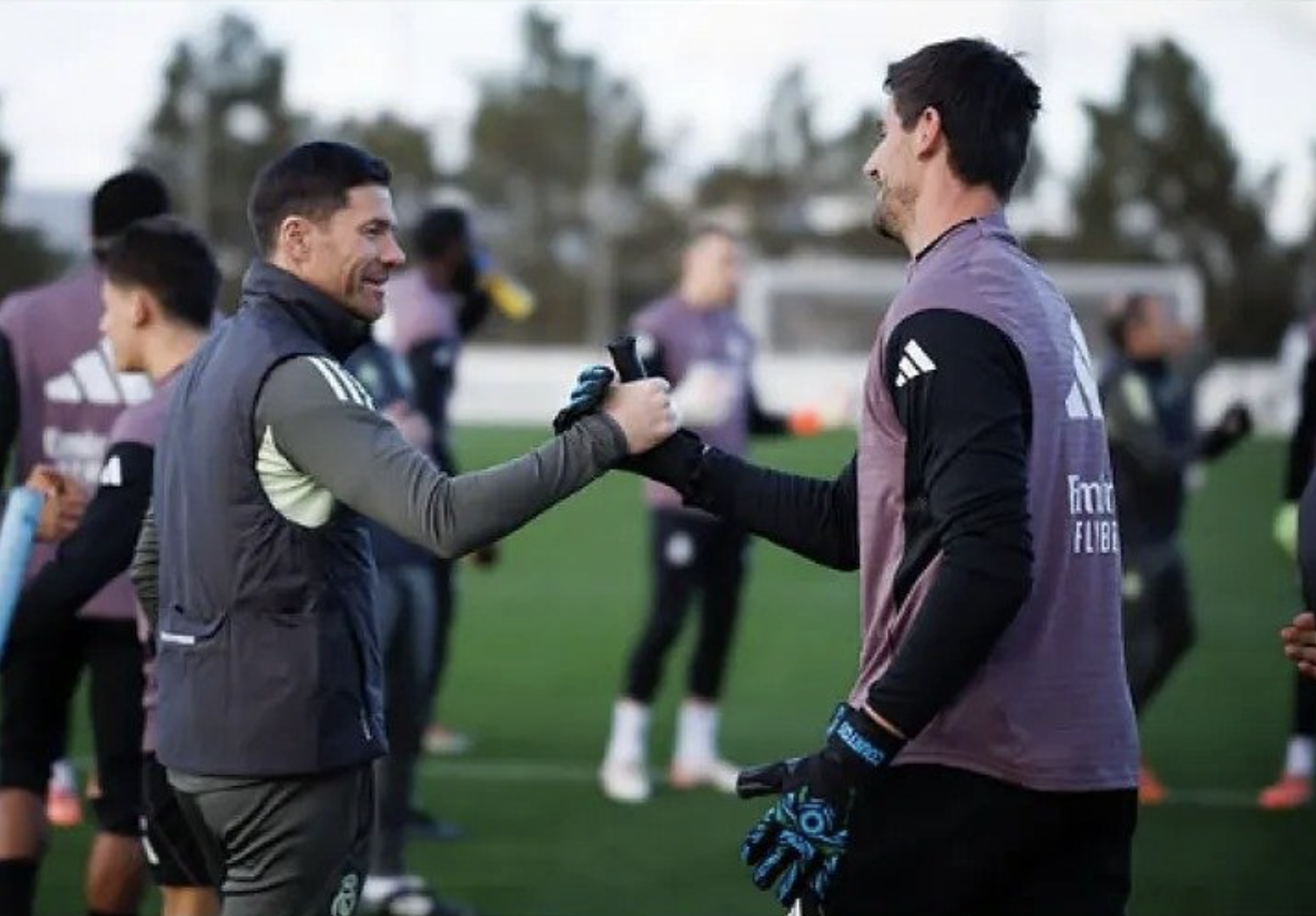 Real Madrid – Xabi Alonso: Cuộc chia tay sau bảy tháng - Ảnh 5.