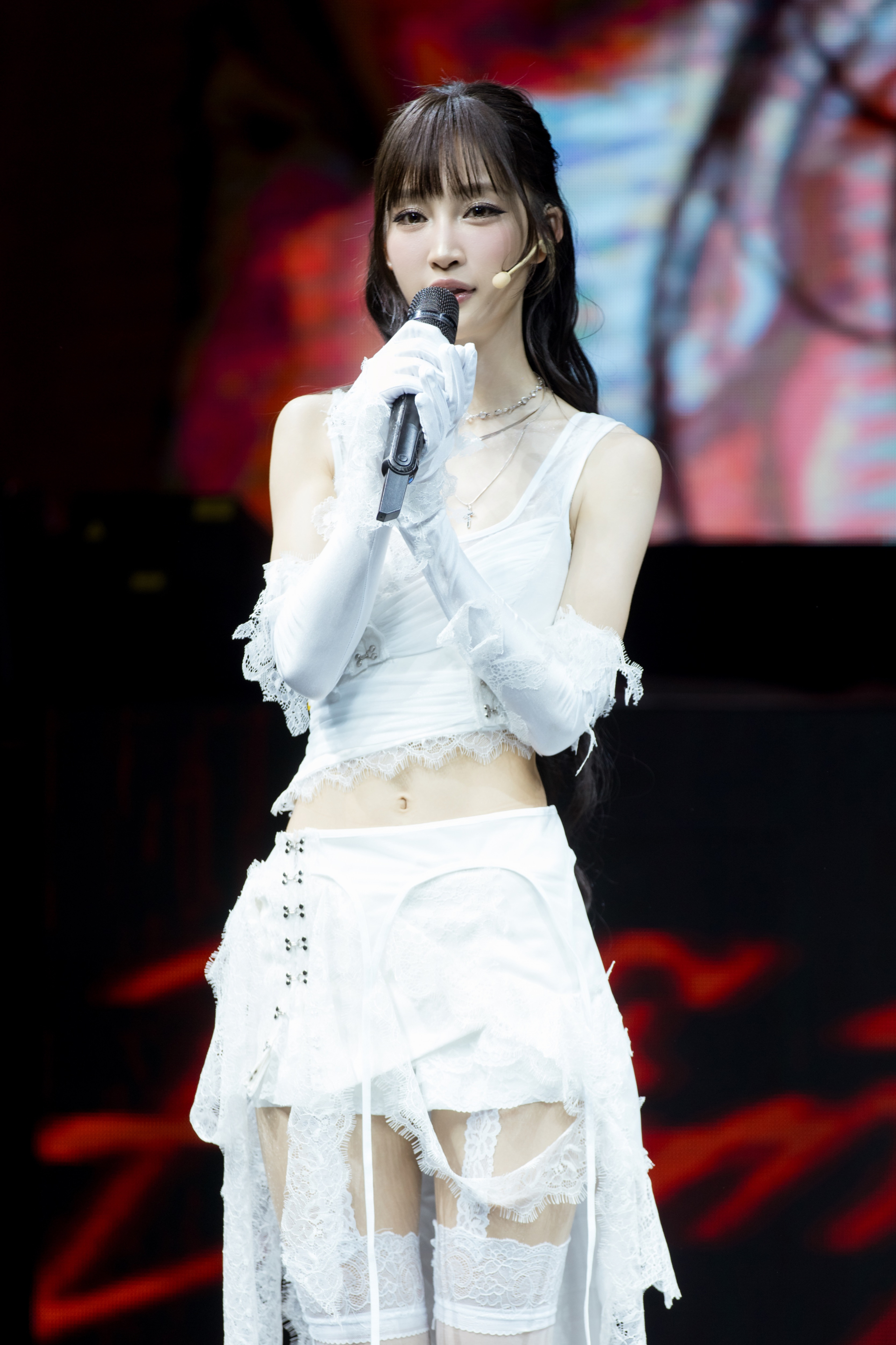 Mỹ nhân Vbiz dốc hết tiền của làm album, đắt show đến mấy cũng cháy túi vì lý do này- Ảnh 3.