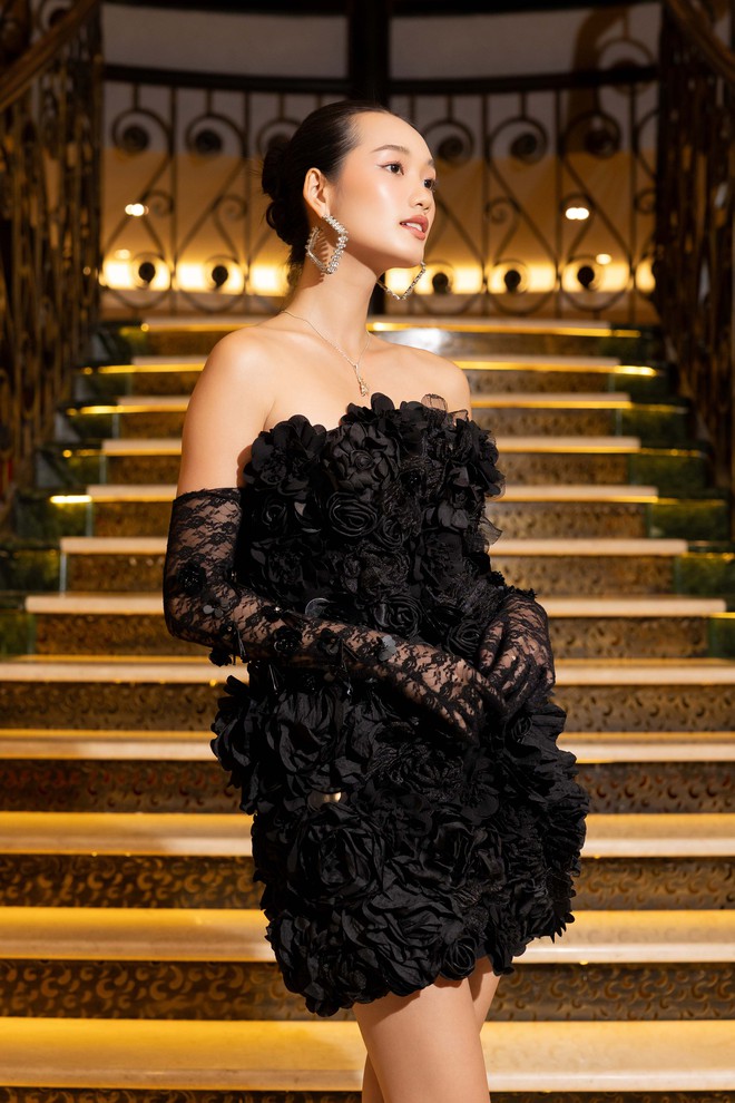 Lên đồ dự tiệc ngày cuối năm cùng 3 gam màu ai cũng mặc - Ảnh 7.