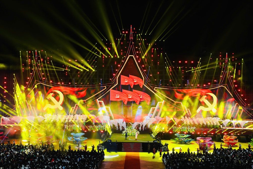 Đêm nhạc nghệ thuật đặc biệt thắt chặt tình hữu nghị Việt Nam - Lào - 4