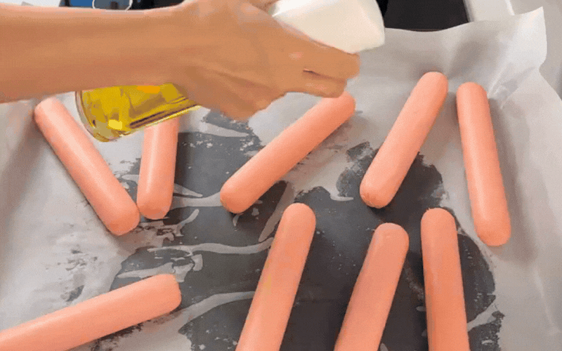 Xúc xích chiên xưa rồi, giới trẻ đang 