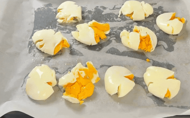 Xúc xích chiên xưa rồi, giới trẻ đang 