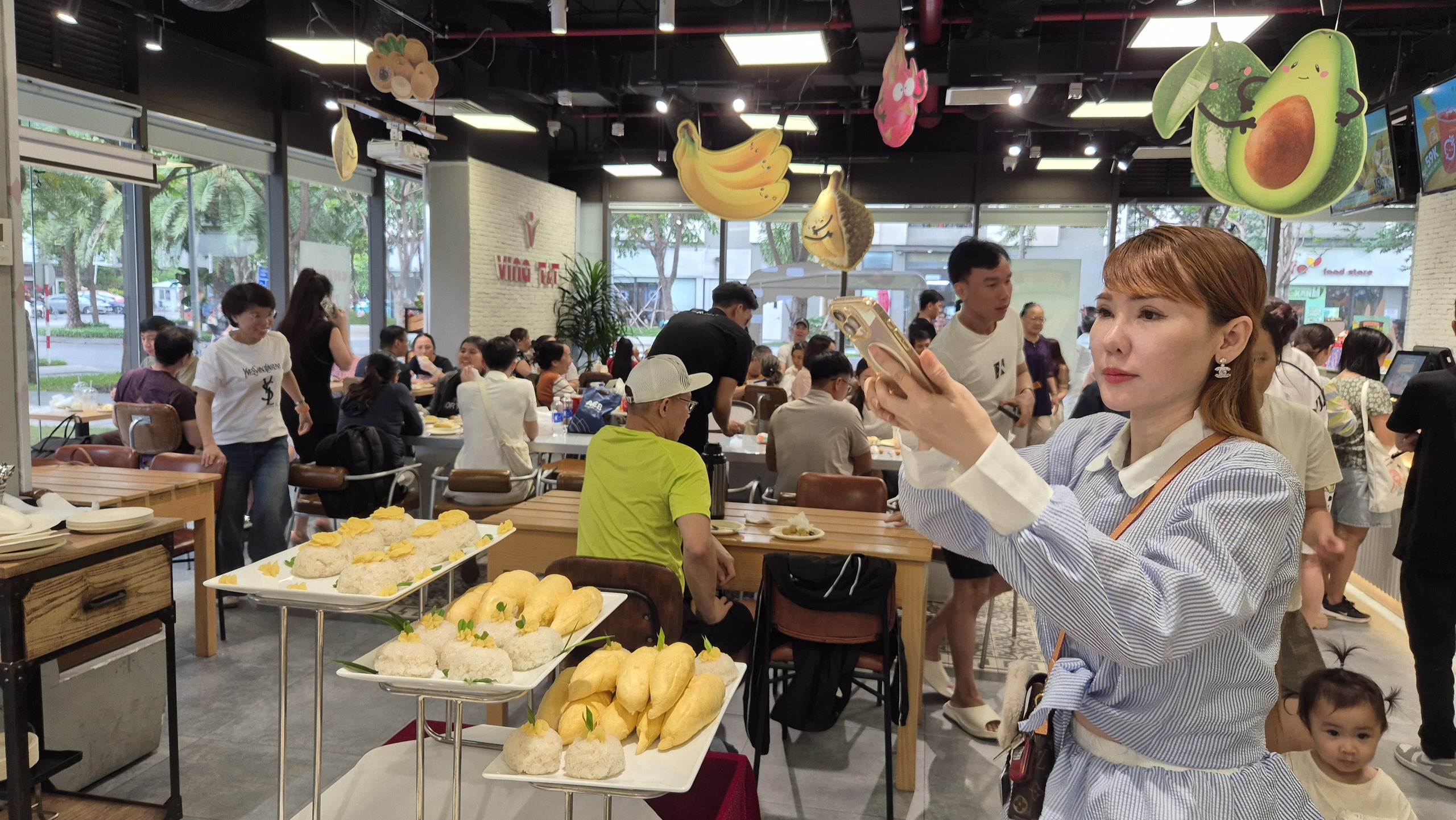 Giải mã sức hút buffet sầu riêng 199.000 đồng tại TP HCM- Ảnh 2.