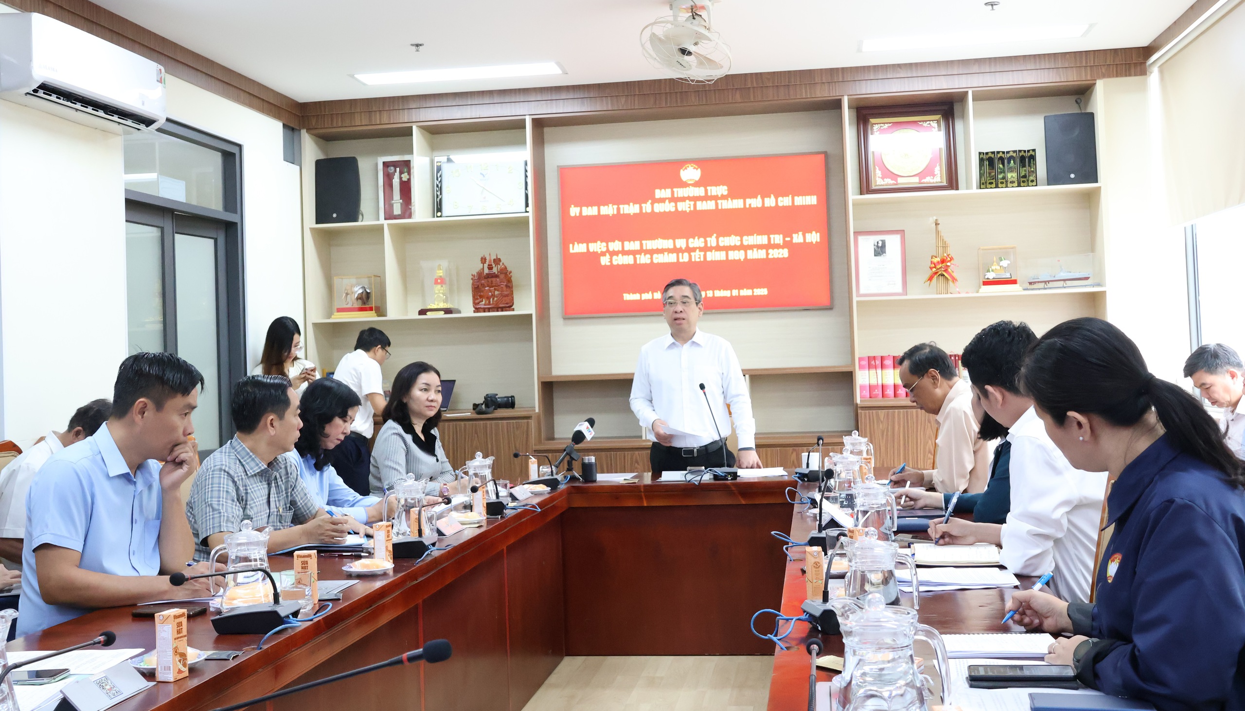 TPHCM chăm lo Tết thực chất, tránh hình thức - Ảnh 3.