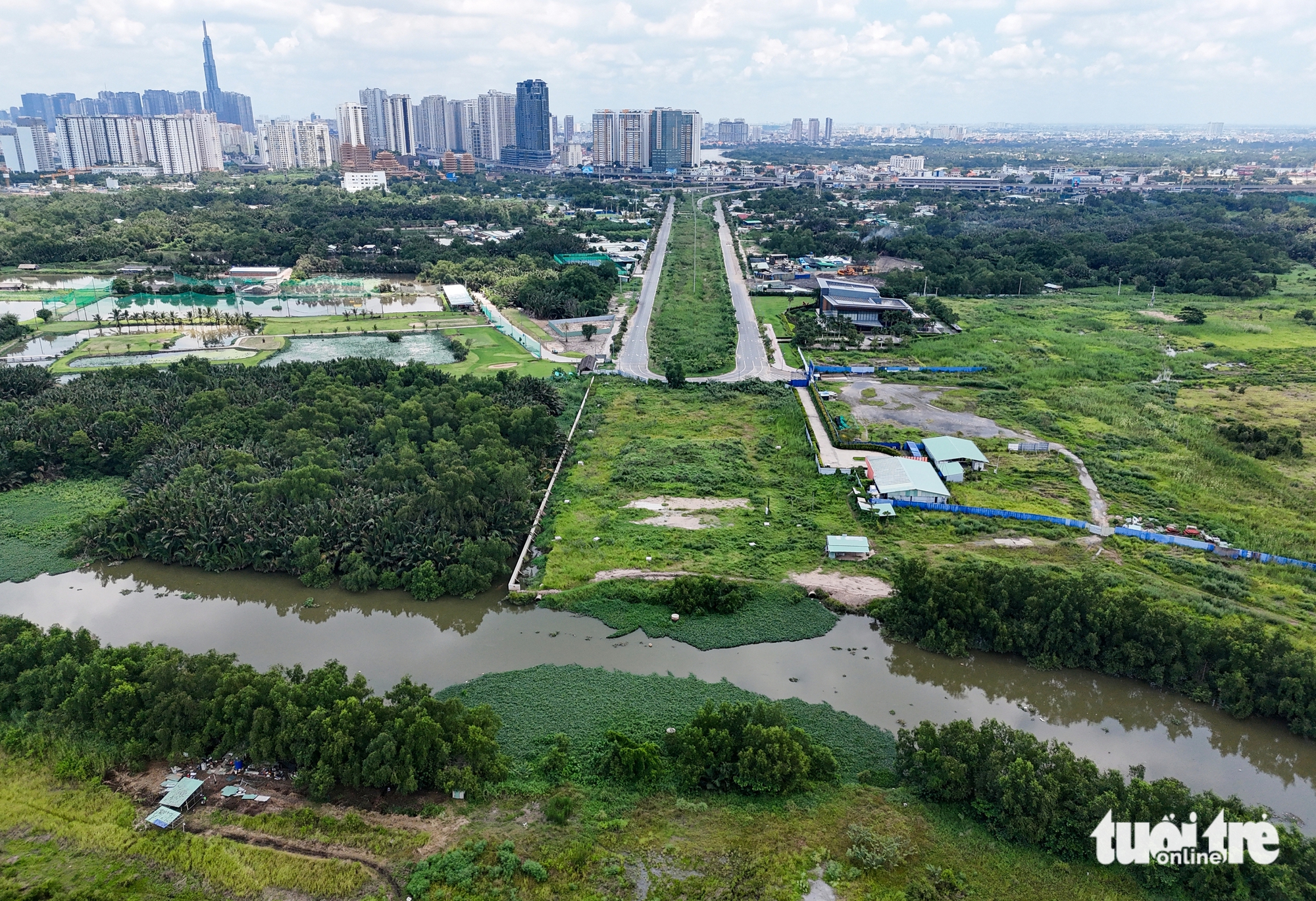 Từ lau sậy đến đại công trình: Khu liên hợp thể dục thể thao Rạch Chiếc trước ngày động thổ 5 Từ lau sậy đến đại công trình: Khu liên hợp thể dục thể thao Rạch Chiếc trước ngày động thổ - Ảnh 5.