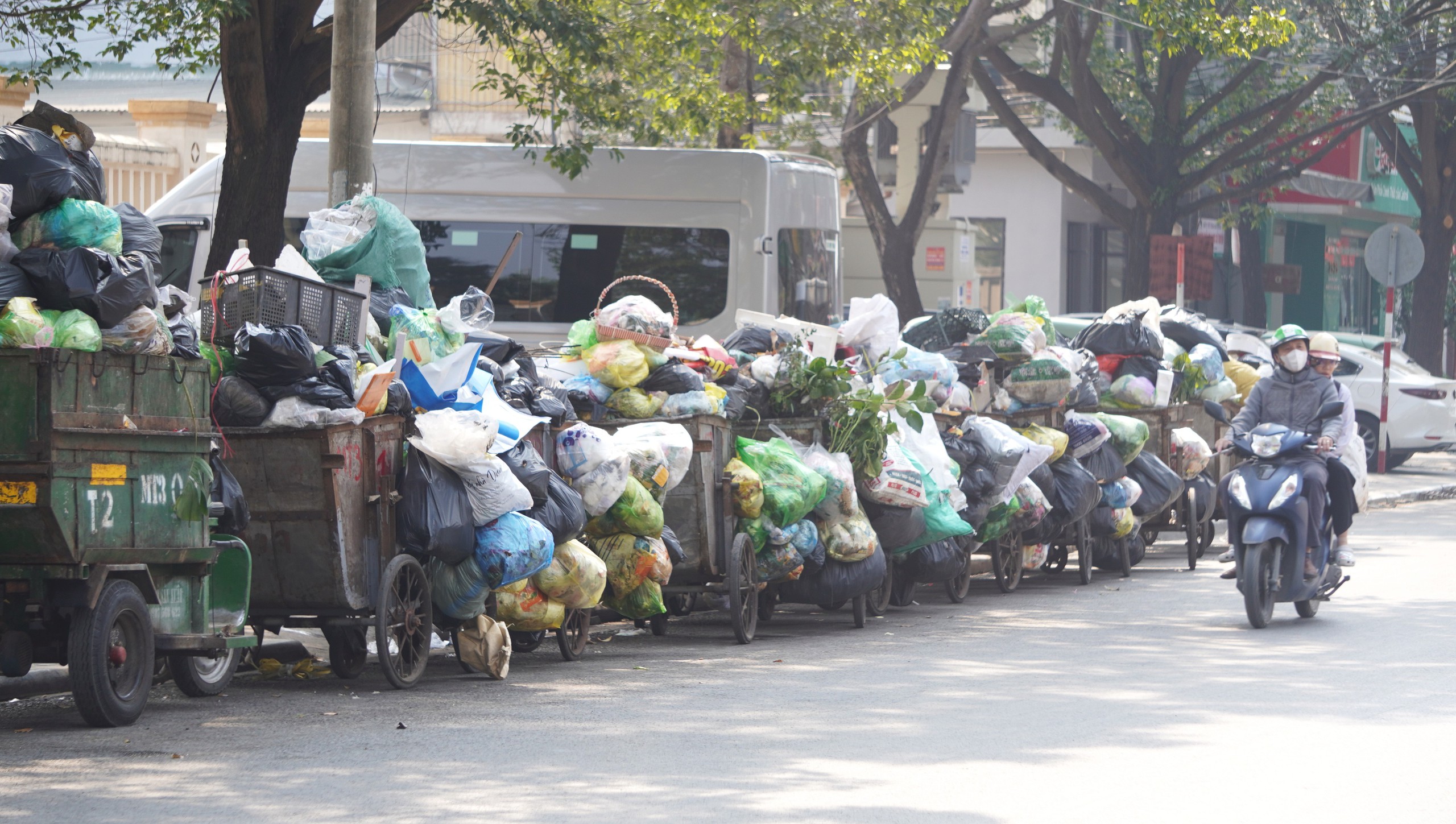 Thanh Hóa: Thu gom, xử lý rác thải còn hạn chế gây bức xúc trong nhân dân - Ảnh 4.