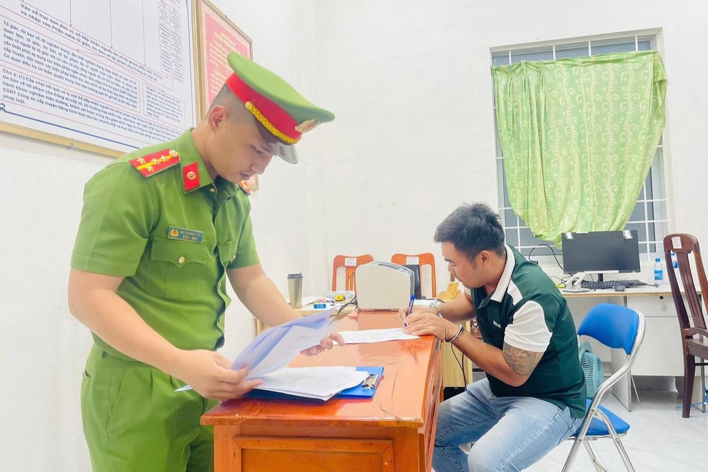 Vợ nạn nhân bị đánh tàn phế 2 năm trước: Công lý đã đến với gia đình tôi - 3