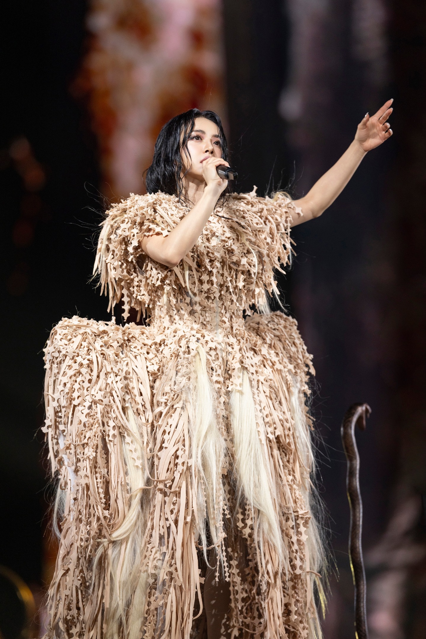 Mỹ nhân không tuổi lỗ nặng 263 tỷ đồng vì concert “trăn khổng lồ”, đối diện nguy cơ cấm sóng- Ảnh 5.