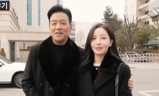 Hoàng tử đẹp nhất lịch sử quá thảm hại: Visual tụt dốc gấp 10 lần, sự nghiệp mất trắng vì tội không thể tha thứ- Ảnh 2. Hoàng tử đẹp nhất lịch sử quá thảm hại: Visual tụt dốc gấp 10 lần, sự nghiệp mất trắng vì tội không thể tha thứ- Ảnh 2.