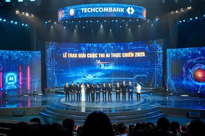 4 đội lọt vào vòng Chung kết A.I thực chiến mùa đầu tiên. Ảnh: Techcombank