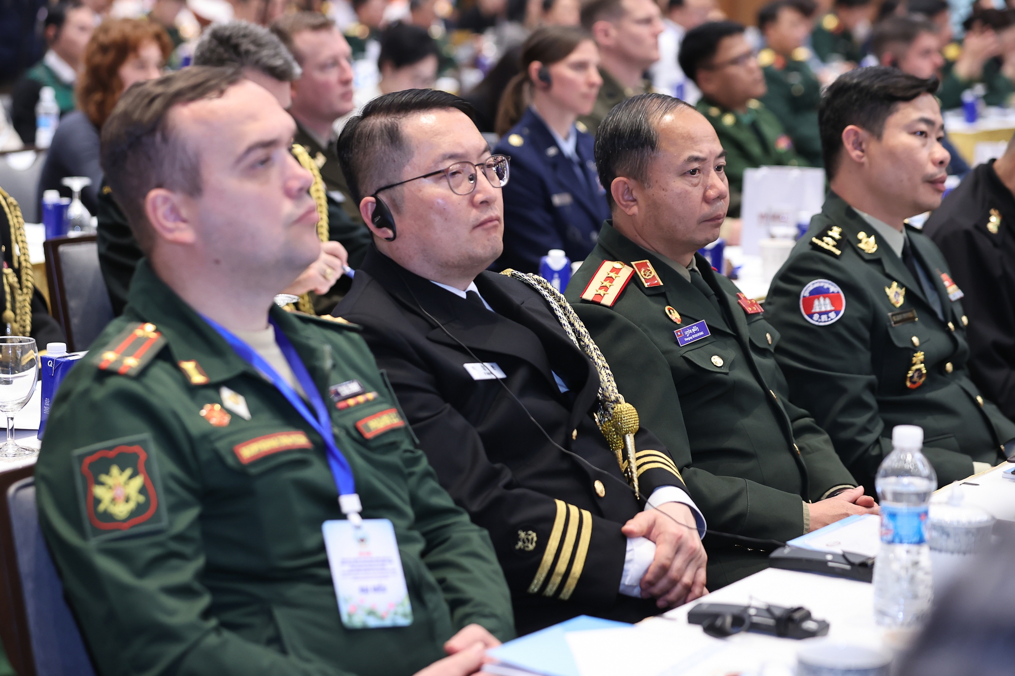 Thủ tướng: Đưa Việt Nam thành 'hình mẫu quốc tế tiên phong' về rà phá bom mìn  - Ảnh 2.