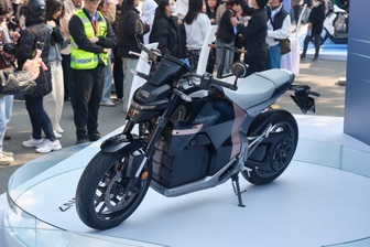 Honda WN7: Mô tô điện mạnh ngang xe 600cc lần đầu về Việt Nam