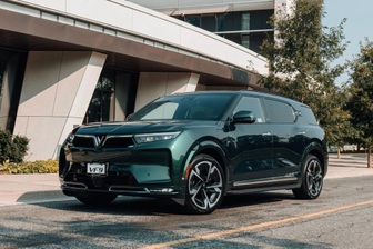 VinFast điều chỉnh giá pin thay thế ô tô điện, có xe giảm hơn 125 triệu