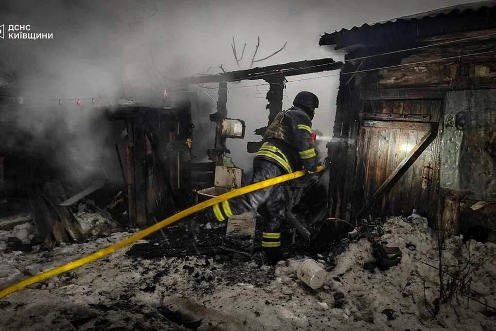 Nga phóng hơn 300 tên lửa và UAV rung chuyển Ukraine, 70% Kiev mất điện - 2