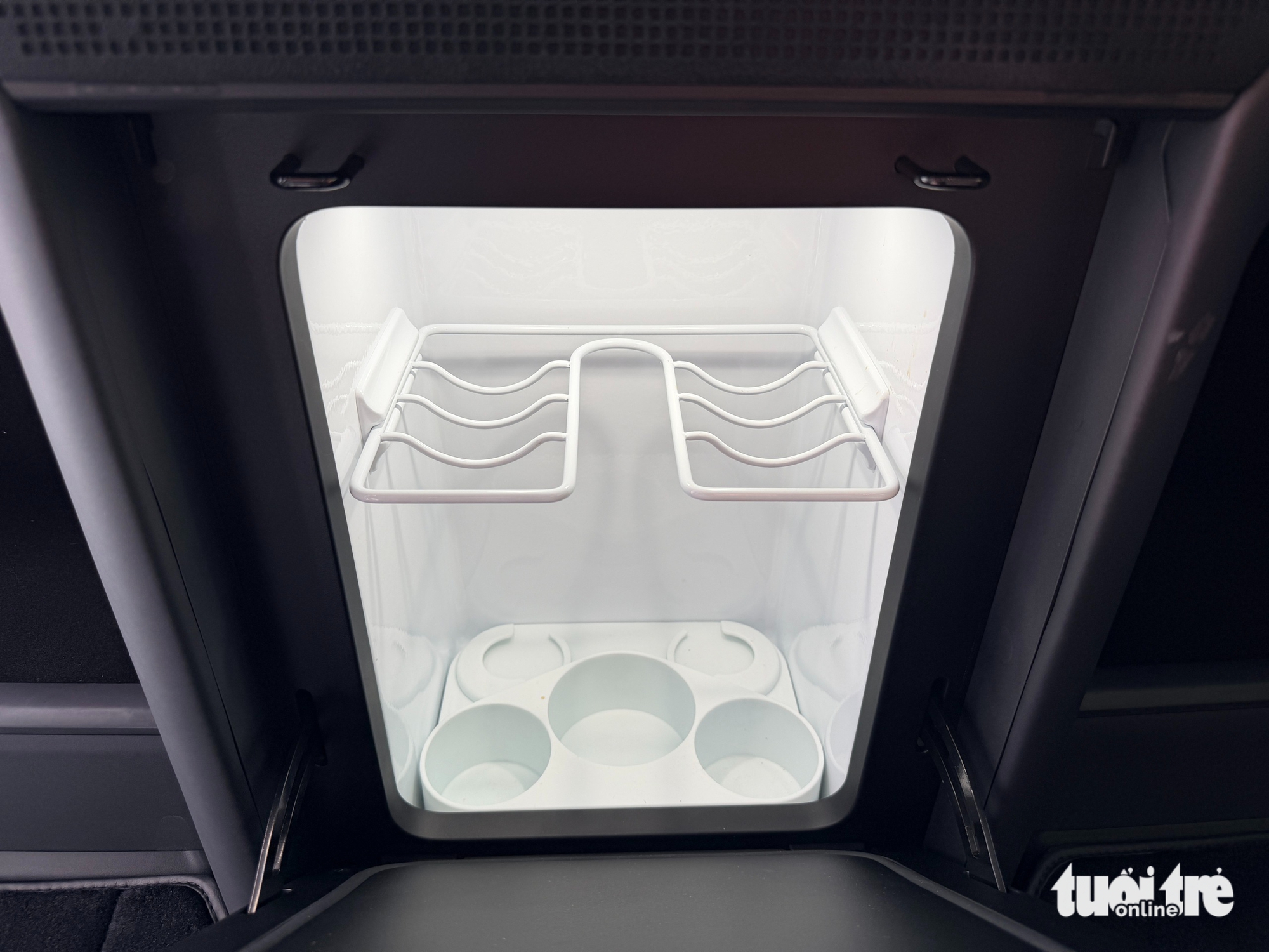 'Ngồi Zeekr 009 sắp về Việt Nam để hiểu vì sao Toyota Alphard sắp có đối thủ đáng gờm' 12 Zeekr - Ảnh 12.