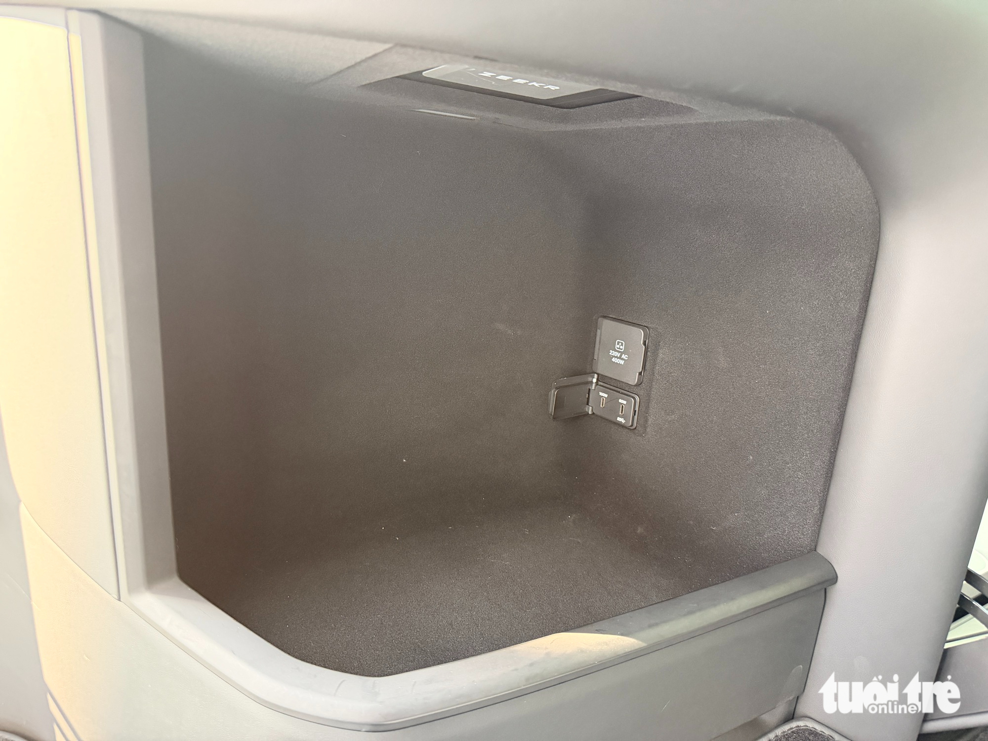 'Ngồi Zeekr 009 sắp về Việt Nam để hiểu vì sao Toyota Alphard sắp có đối thủ đáng gờm' 13 Zeekr - Ảnh 13.