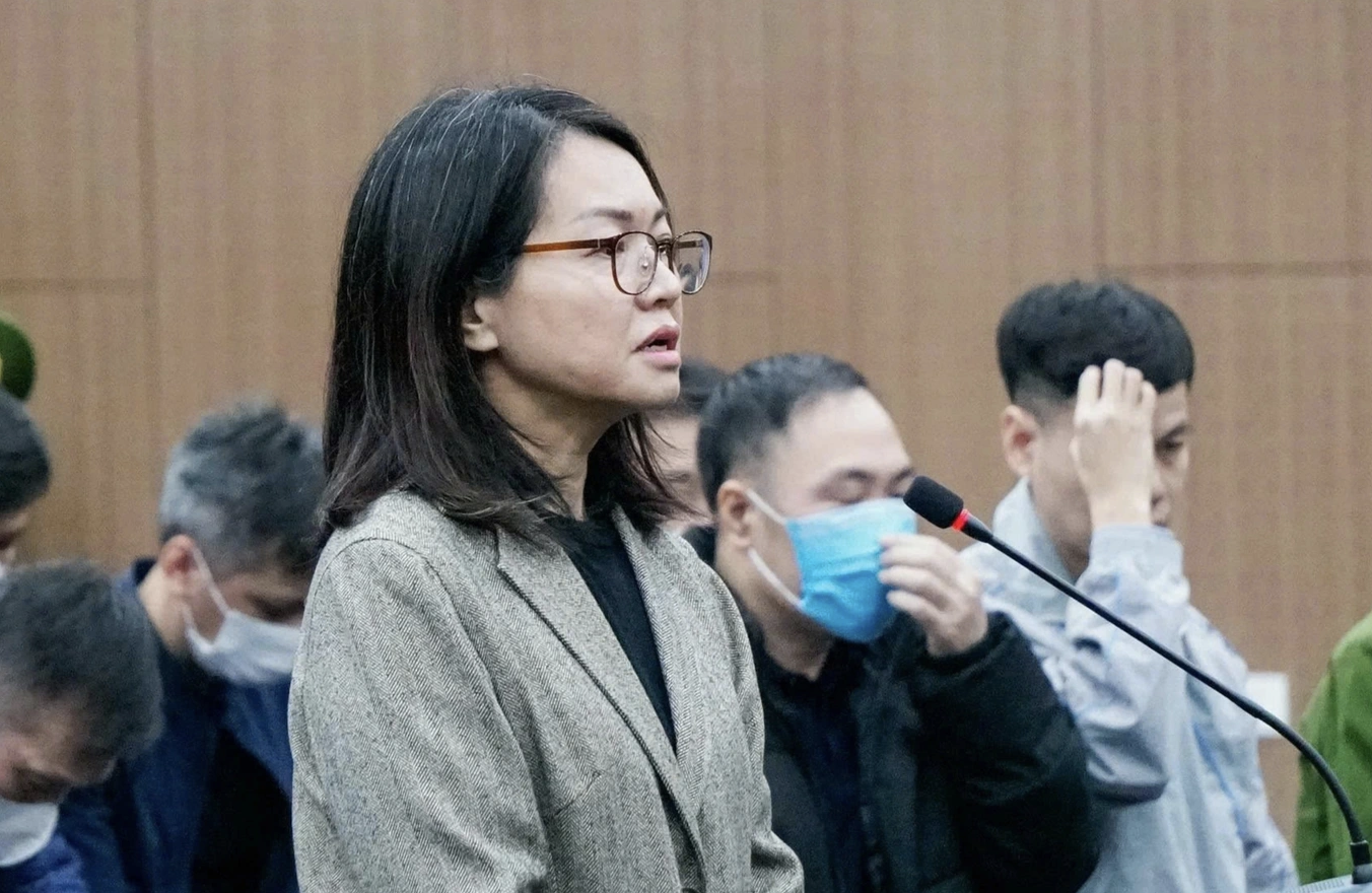 Tuyên án 2 cựu Cục trưởng An toàn thực phẩm nhận hối lộ hàng chục tỉ đồng - Ảnh 2.