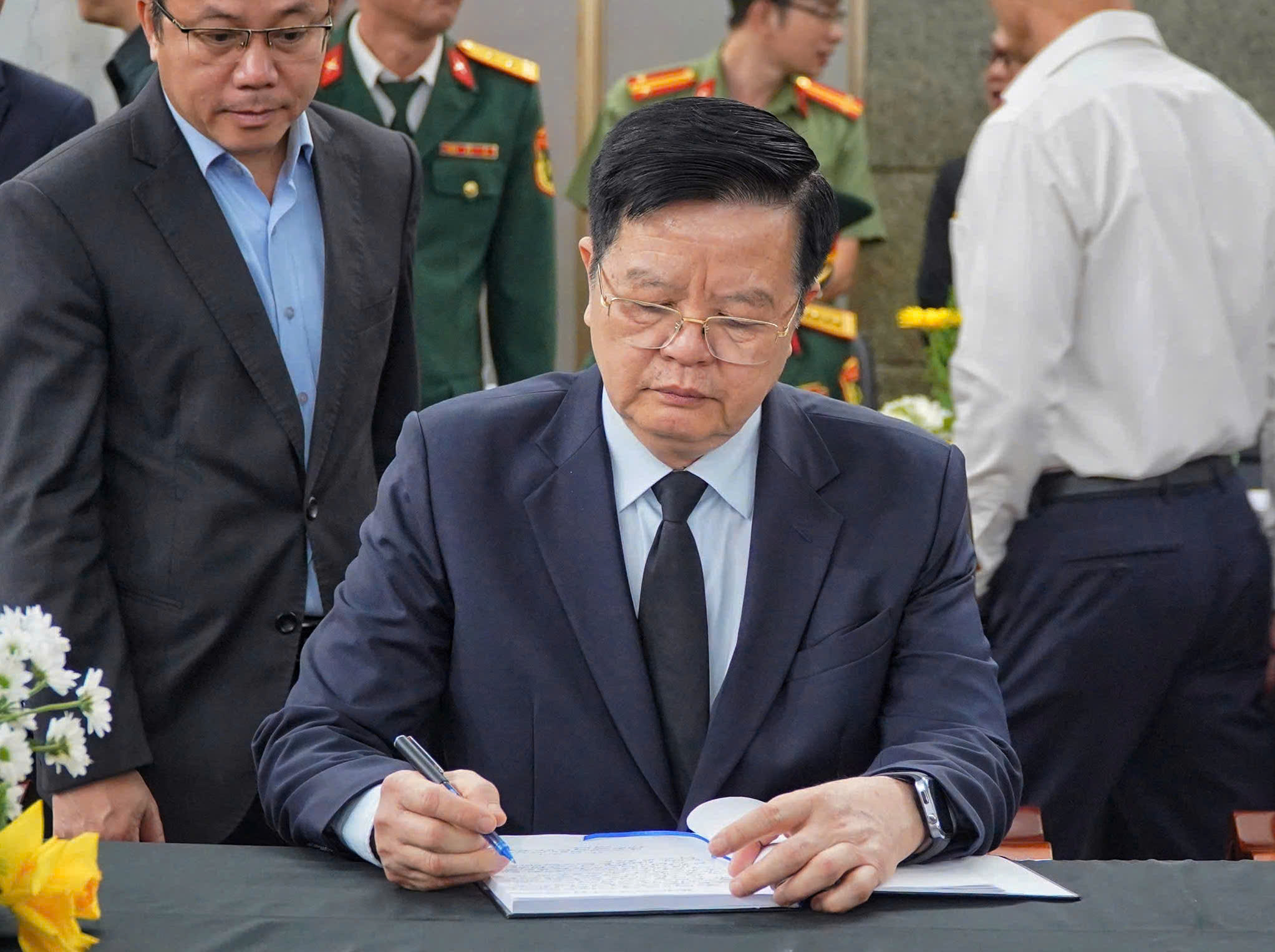 Trọng thể lễ viếng đại tướng Lê Văn Dũng - Ảnh 7.